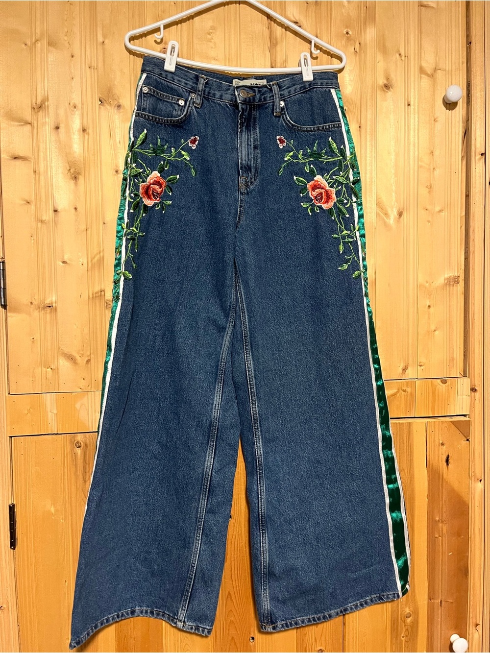 Dark Blue Embroidered Wide-Leg Jeans with Green Velvet Side Stripe